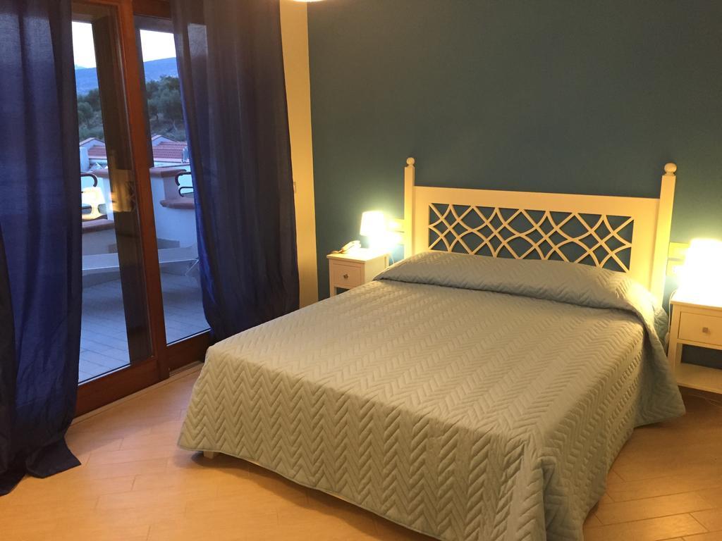 Holiday Lodge Al Porto Mattinata Chambre photo