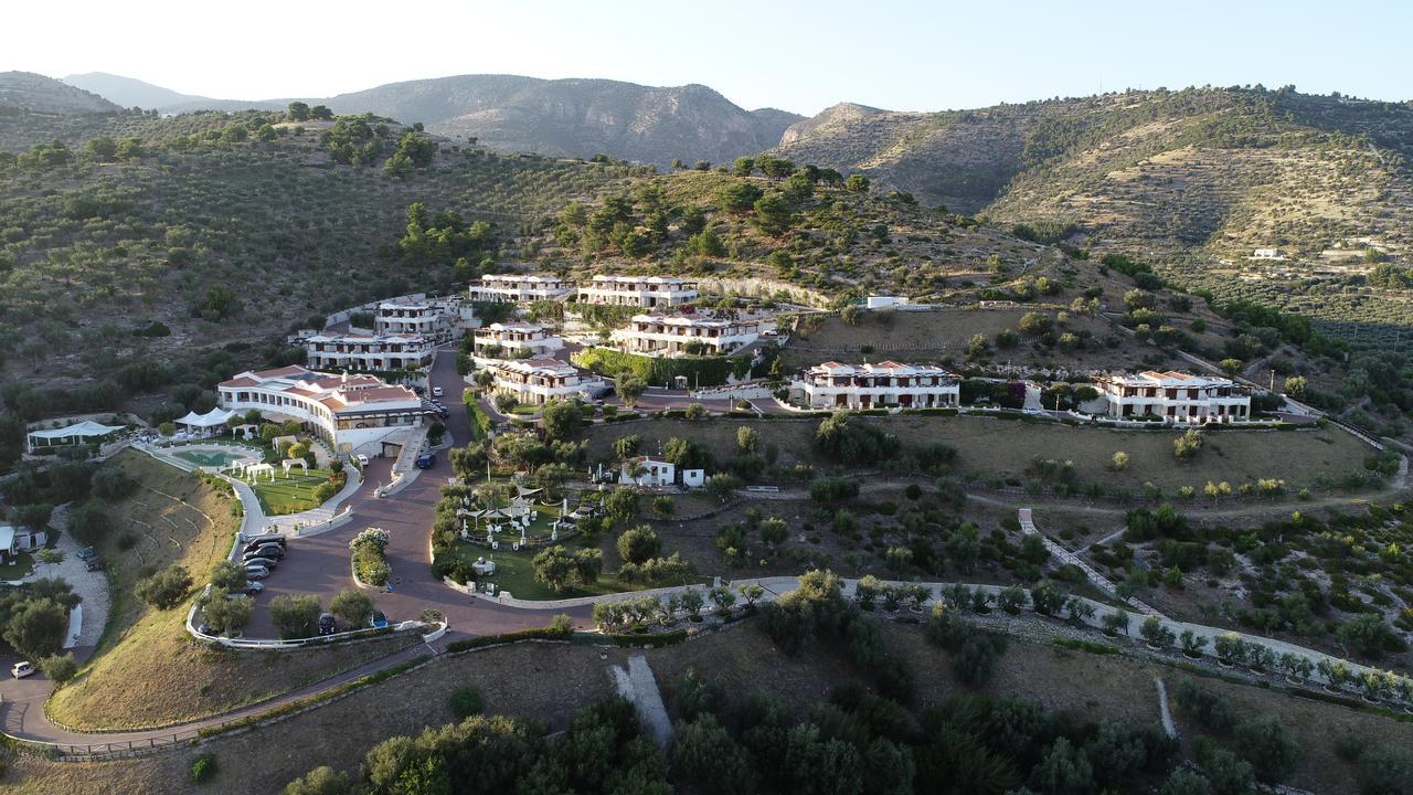 Holiday Lodge Al Porto Mattinata Extérieur photo